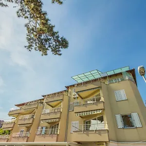  Apartment Dinka